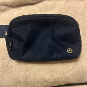 Navy lulu belt bag